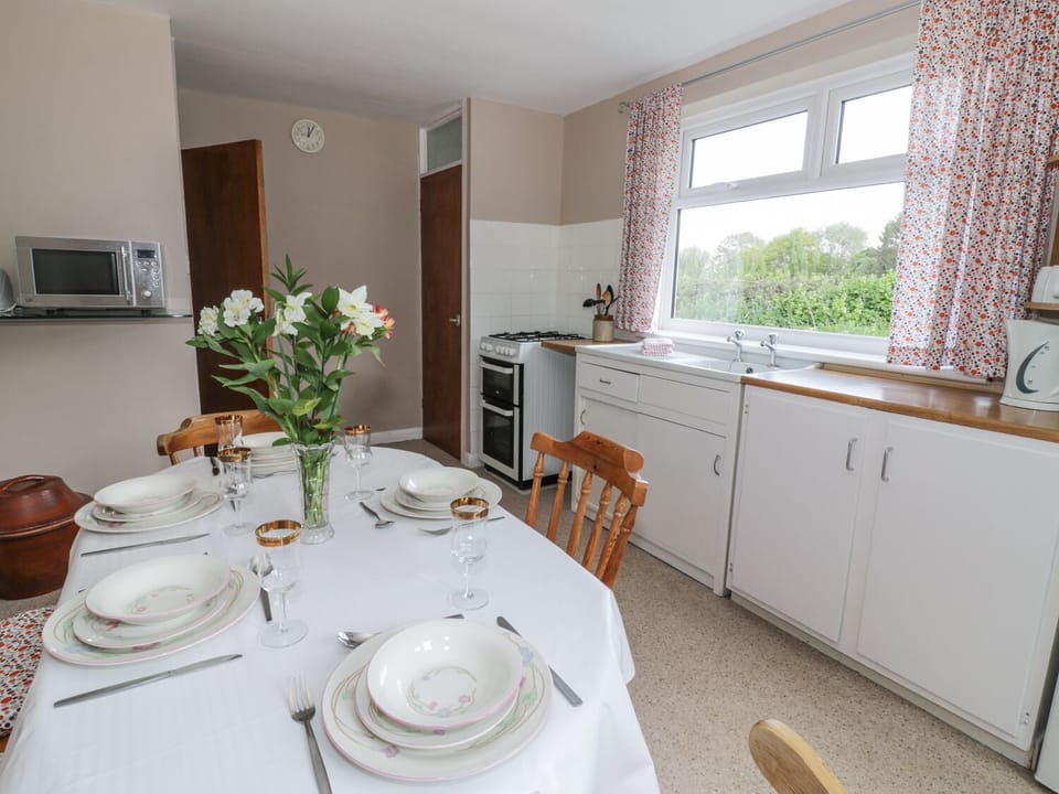 Cottage | Interior