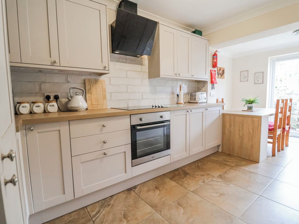 Cottage | Interior