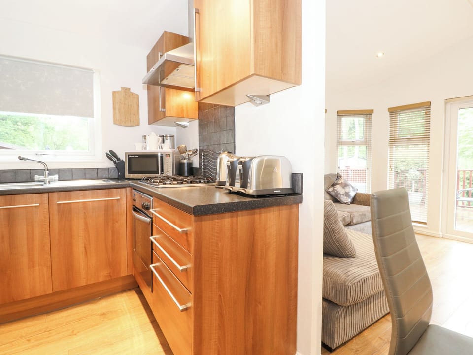 Cottage | Private kitchen | Cookware/dishes/utensils
