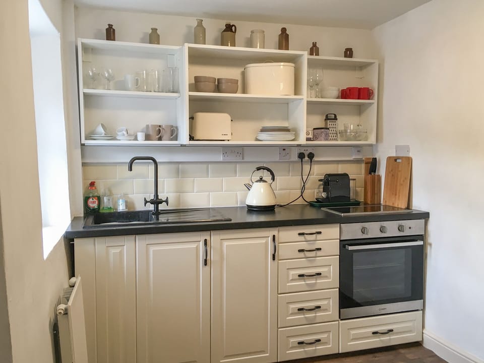 Cottage | Interior