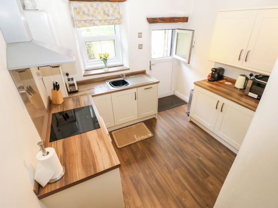 Cottage | Interior