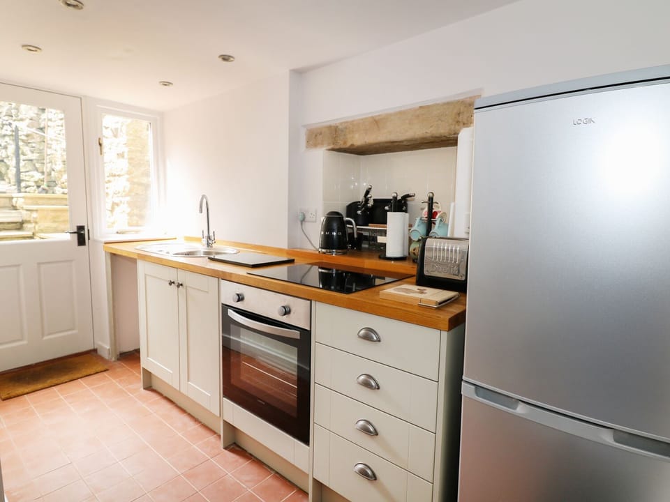 Cottage | Private kitchen | Cookware/dishes/utensils