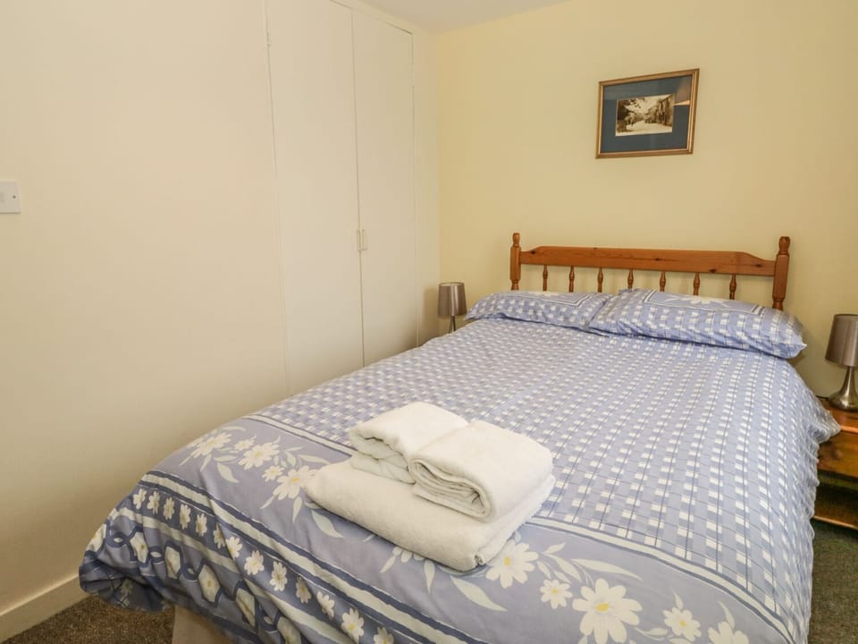 Cottage | 2 bedrooms, individually decorated, individually furnished, free WiFi