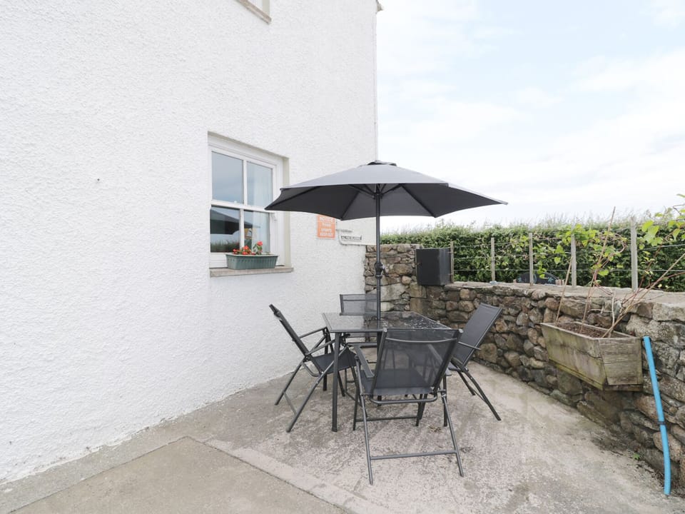 Cottage | Balcony