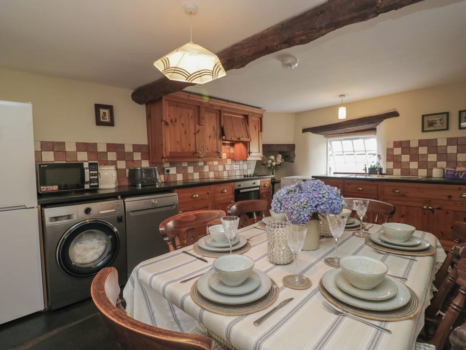 Cottage | Interior