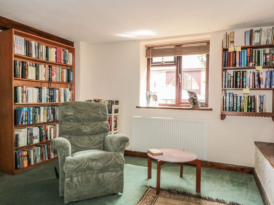 Cottage | Interior