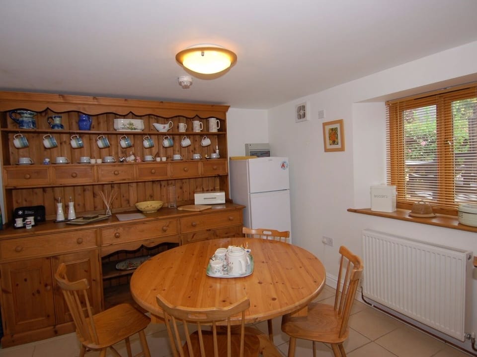 Cottage | Interior