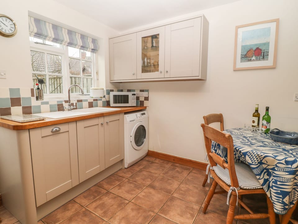 Cottage | Interior