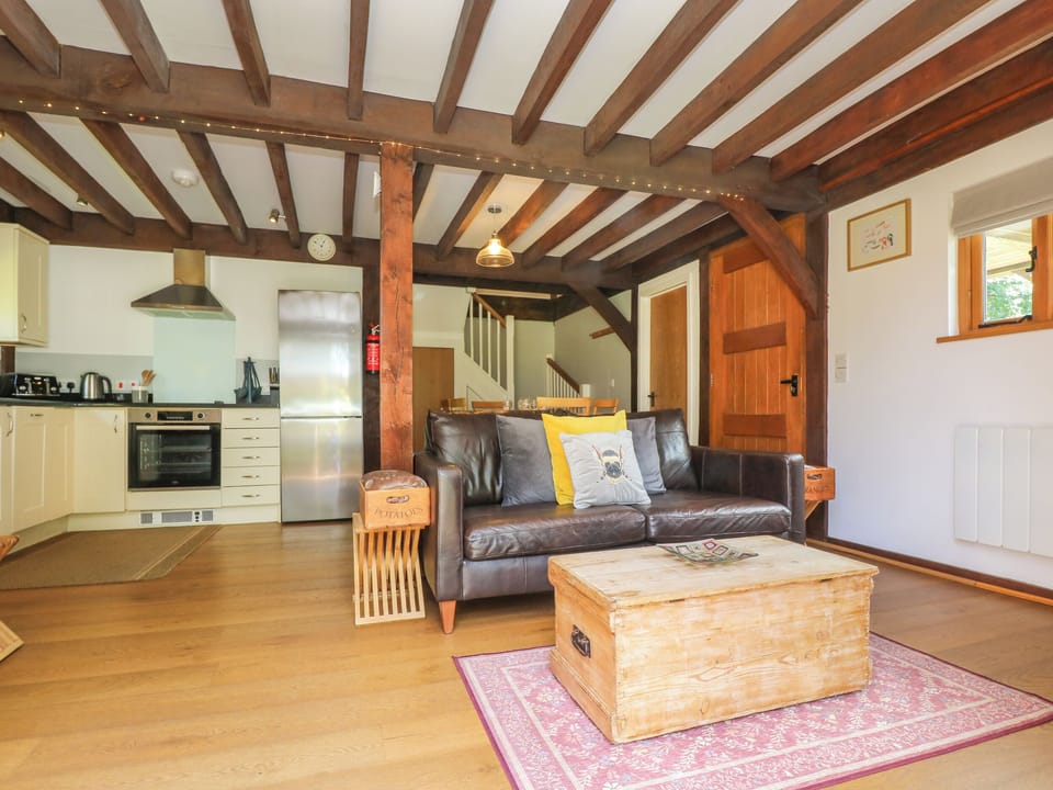 Cottage | Living area | TV