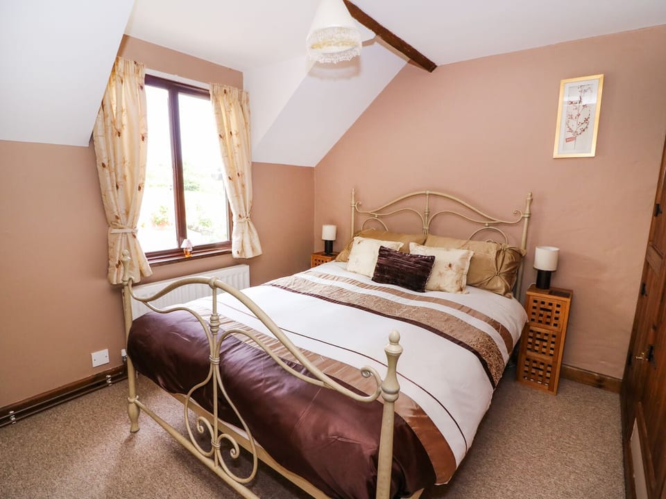 Cottage | 1 bedroom, individually decorated, individually furnished, free WiFi