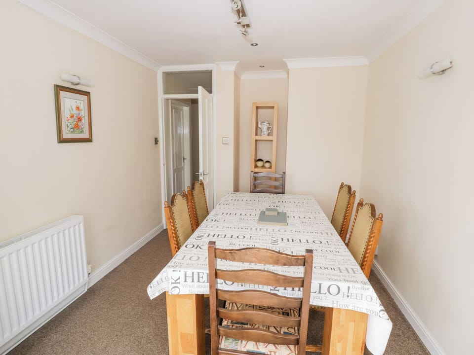 Cottage | Interior