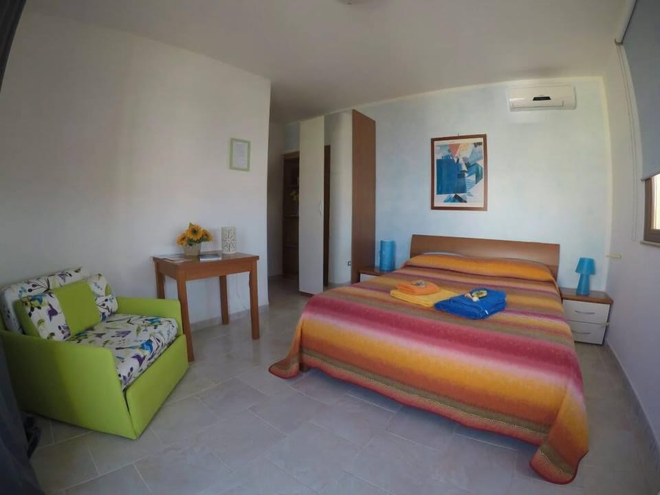 Deluxe Room | Premium bedding, blackout drapes, rollaway beds, free WiFi