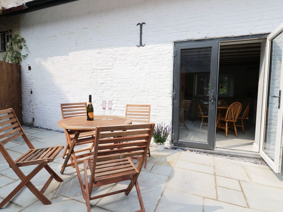 Cottage | Balcony