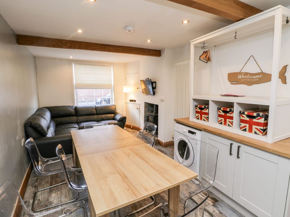 Cottage | Interior