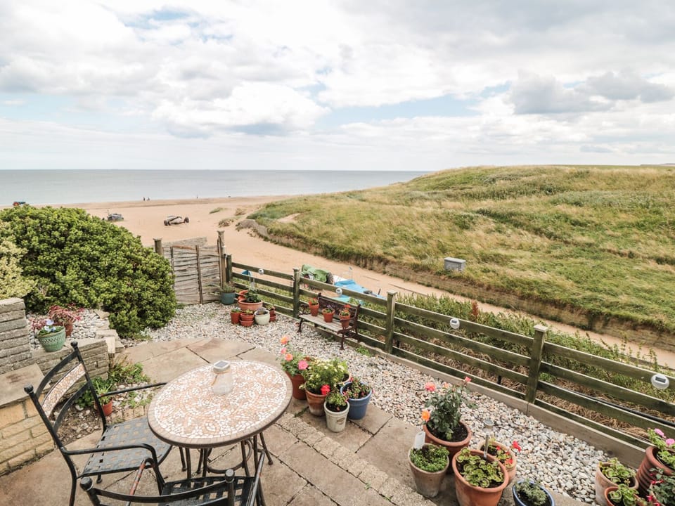 Cottage | Balcony