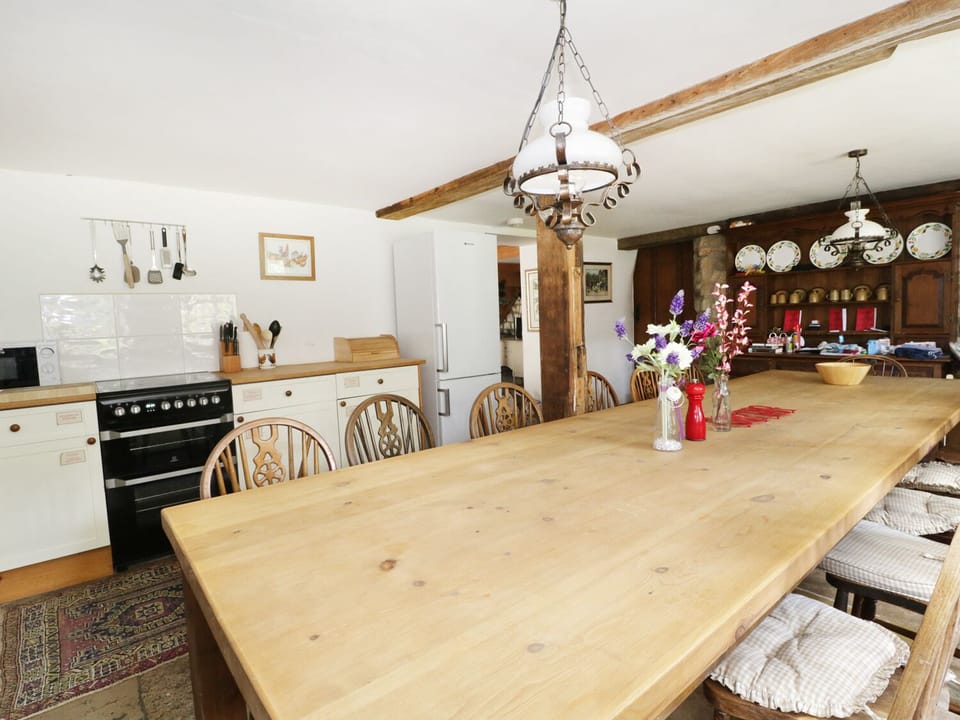 Cottage | Interior