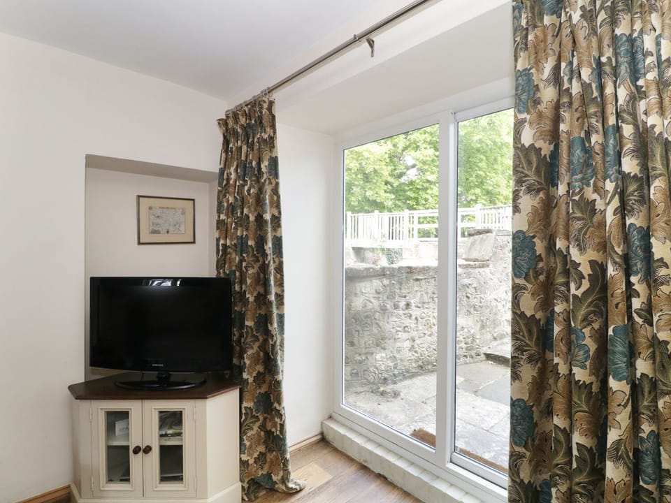 Cottage | 6 bedrooms, individually decorated, individually furnished, free WiFi
