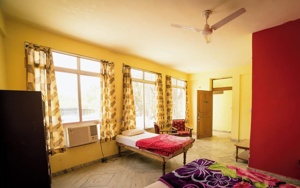 Economy Double Room | Premium bedding, Select Comfort beds, desk, laptop workspace