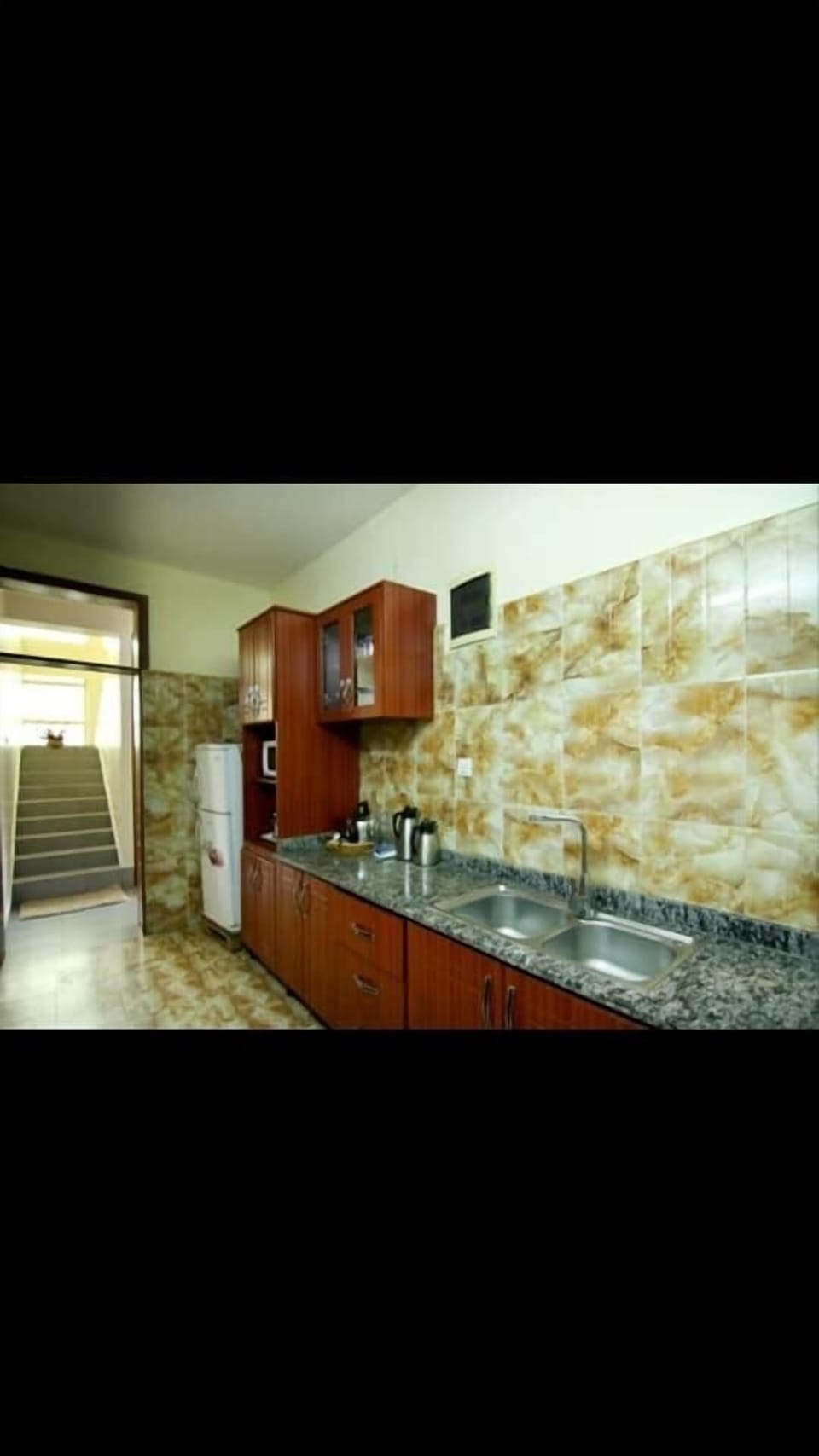 Standard Apartment, 4 Bedrooms | Private kitchen