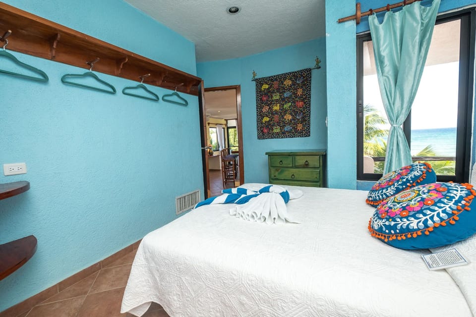 Guest bedroom with 1 Queen and 1 Single Bed