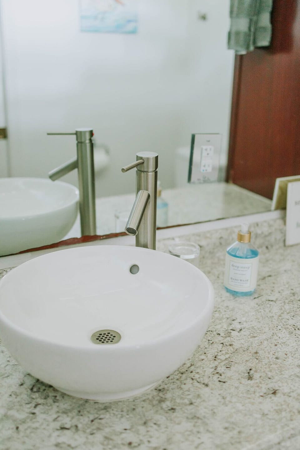 Bowl sink and marble countertops 