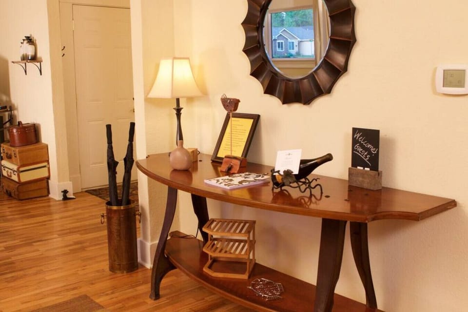 Welcome, guests!