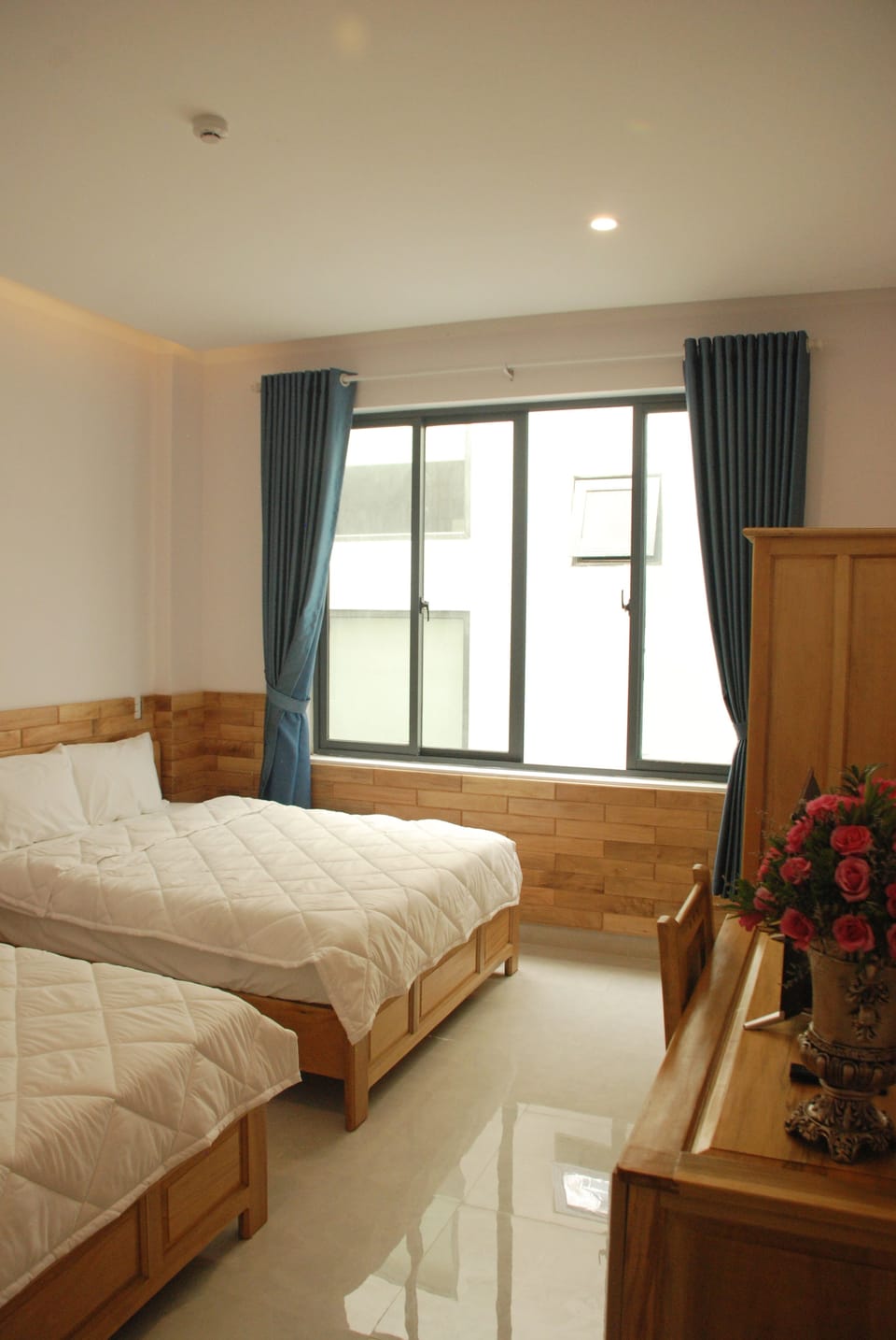 Twin Double Room | Minibar, desk, laptop workspace, soundproofing