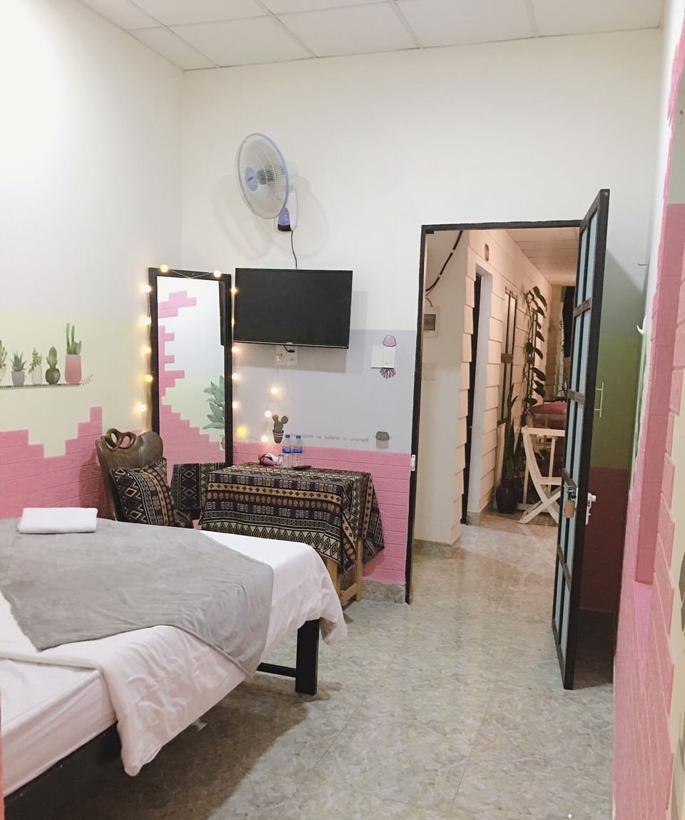Double Room | Desk, WiFi (free)