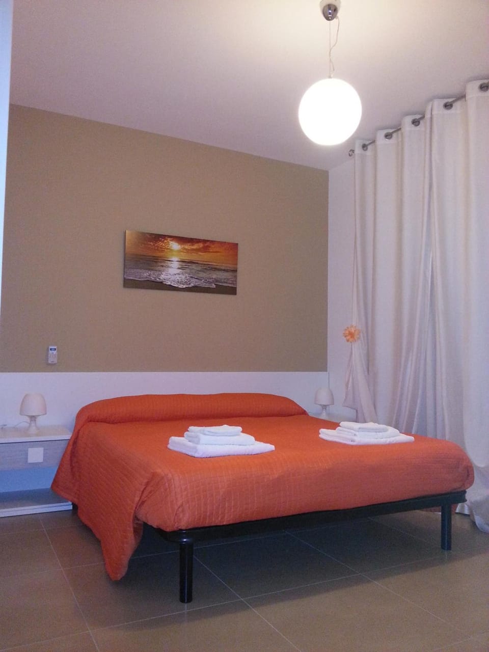 In-room safe, free WiFi, bed sheets