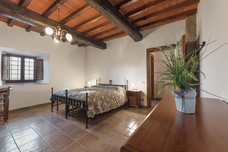 Apartment, 2 Bedrooms, Mountain View (Gianna) | Down comforters, pillowtop beds, desk, soundproofing