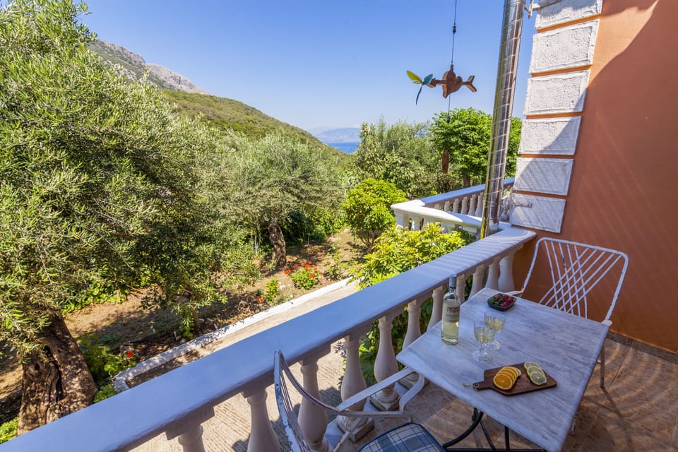 House, 2 Bedrooms | Balcony view