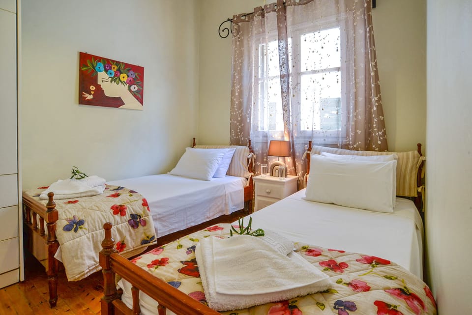 Apartment, 2 Bedrooms, Sea View | 2 bedrooms, iron/ironing board, free cribs/infant beds, free WiFi