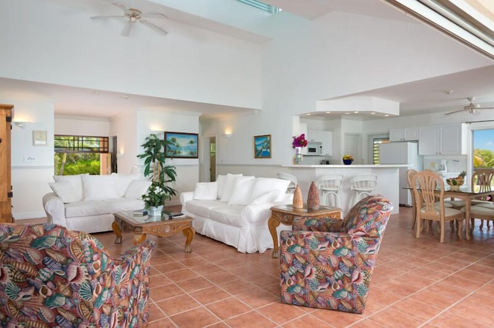 Main house upper living room.