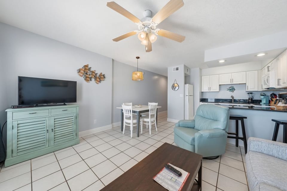 Boardwalk 484 Living Area
