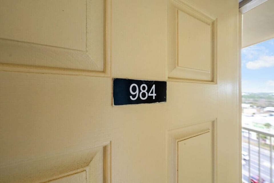 16 BD984 ENTRY