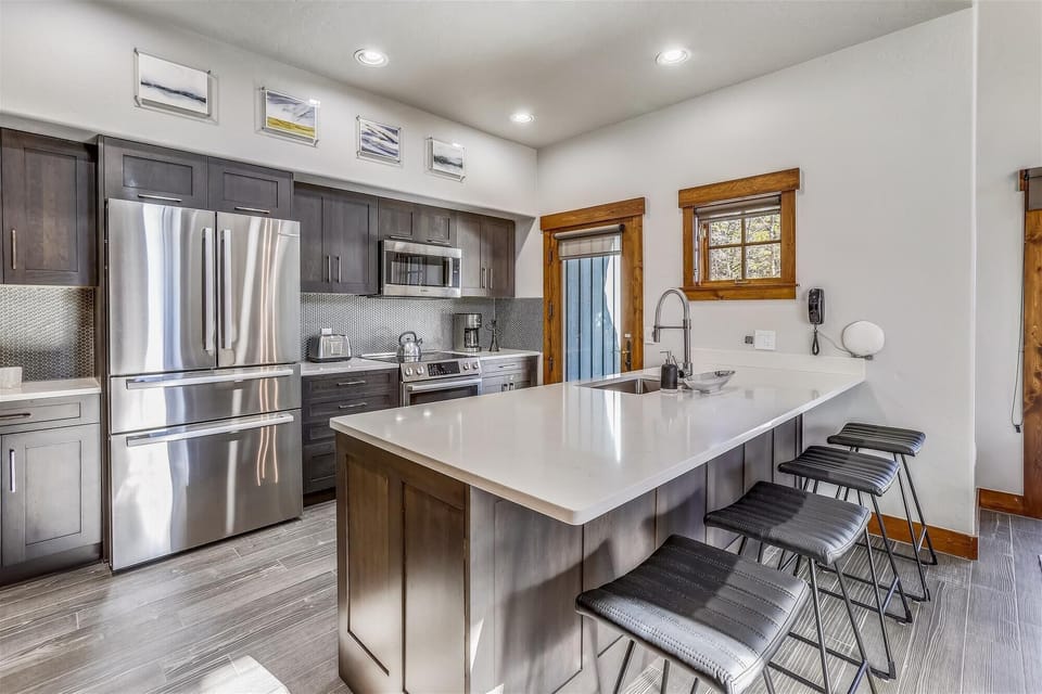 Kitchen - Mountain Thunder Lodge 305 - Breckenridge Vacation Rental