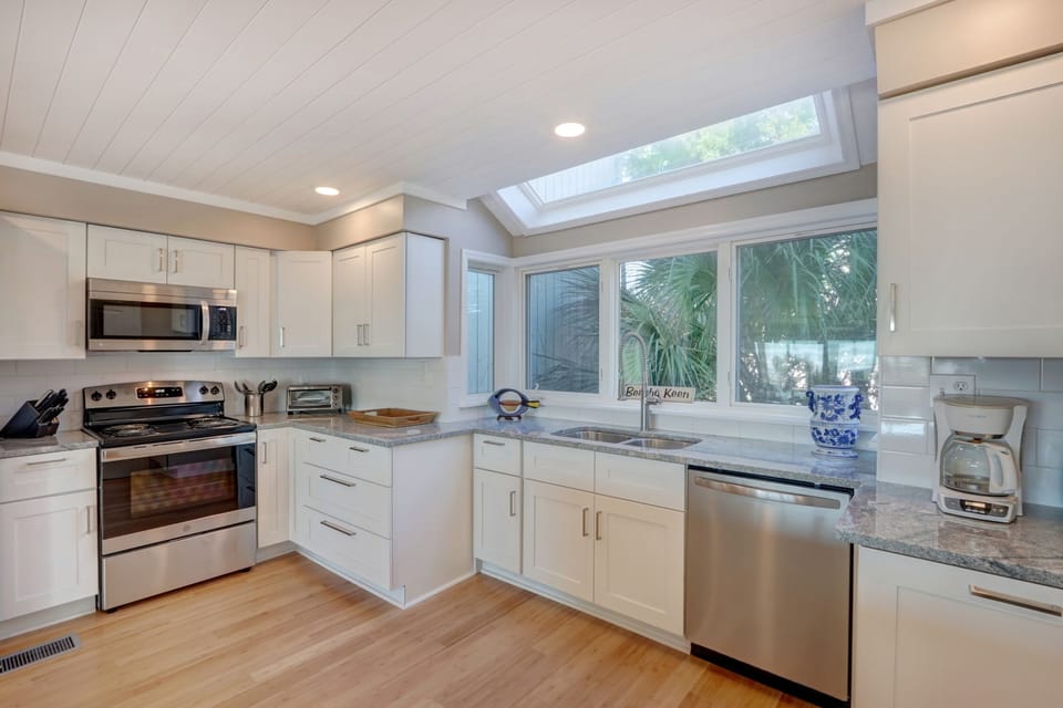 Kitchen Cooking and Sink Area