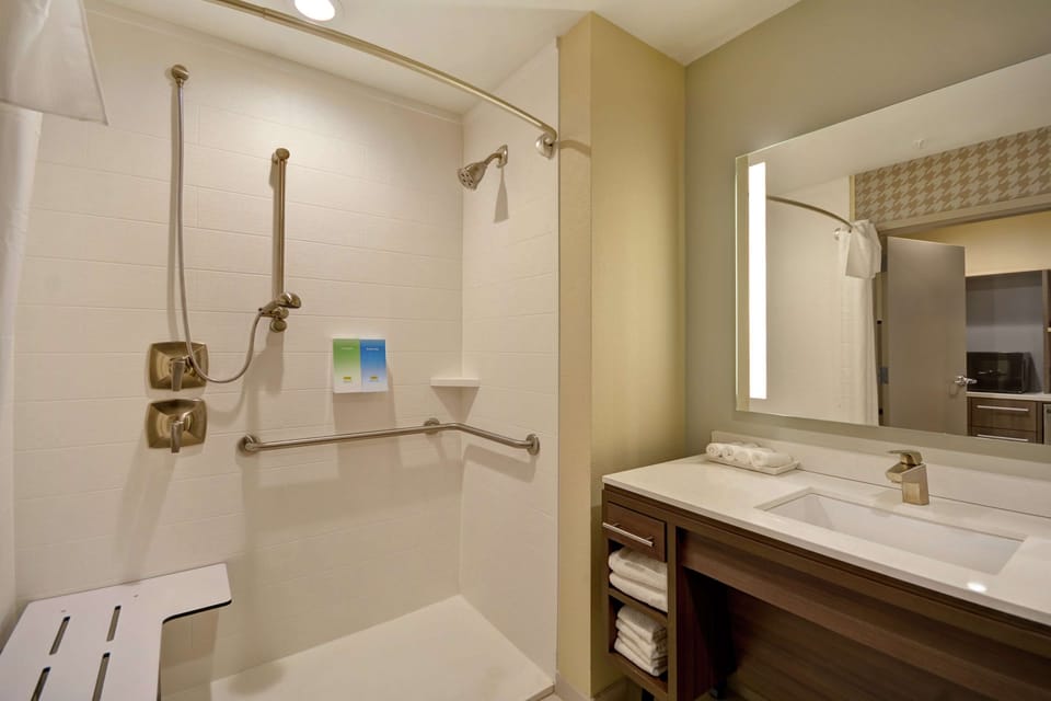 Bathroom shower