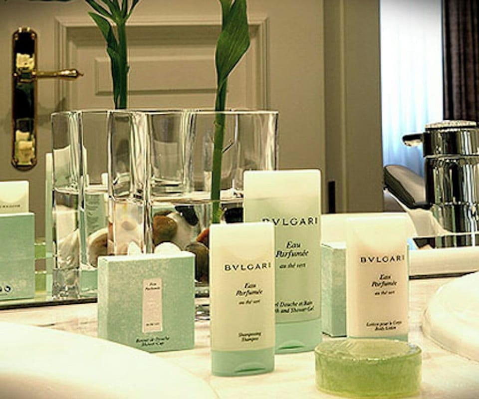 Bathroom amenities