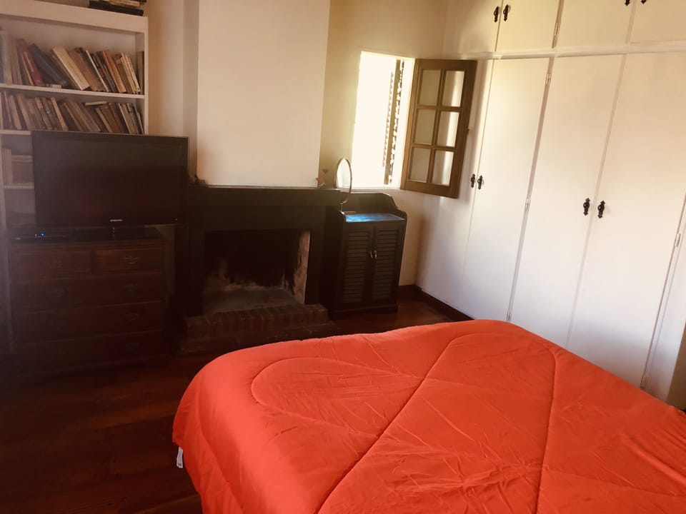 Basic Suite | Blackout drapes, iron/ironing board, free WiFi, bed sheets