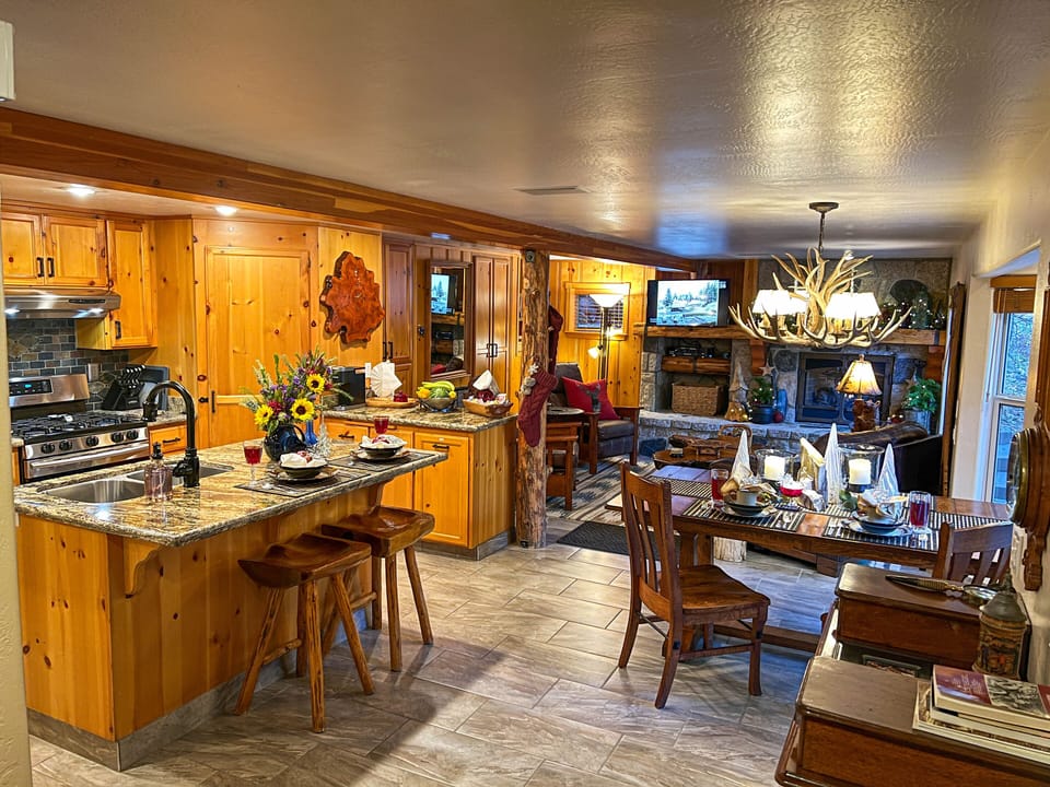 Plenty of space to cook, eat and relax