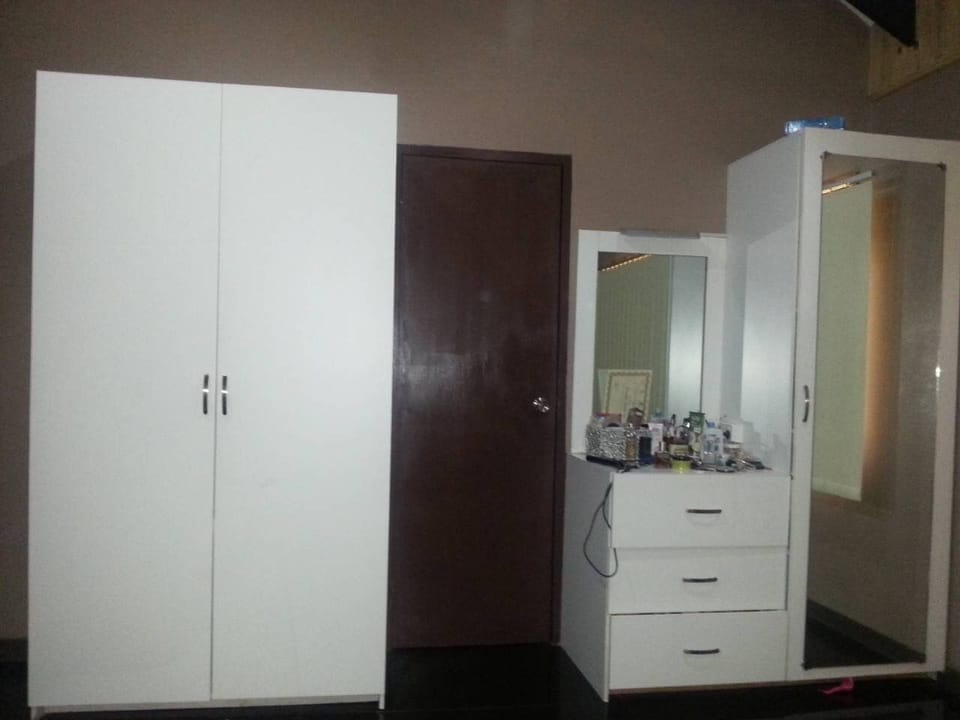 Deluxe Villa | 4 bedrooms, blackout drapes, iron/ironing board, free rollaway beds