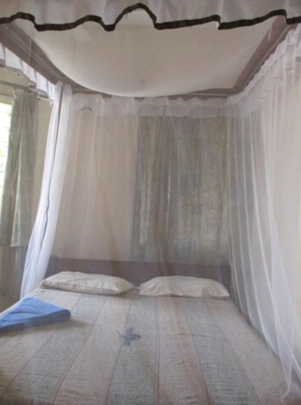 Superior Single Room, Private Bathroom | Bed sheets