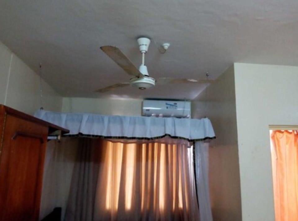 LCD TV
