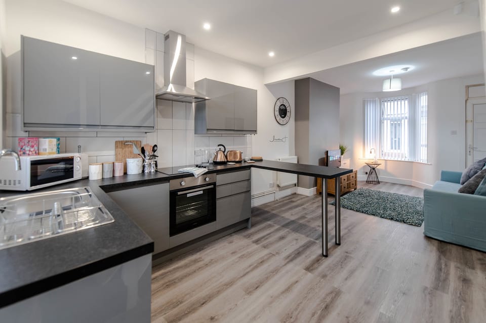 Premium Townhome, Multiple Beds, Non Smoking | Private kitchen | Full-size fridge, microwave, oven, stovetop