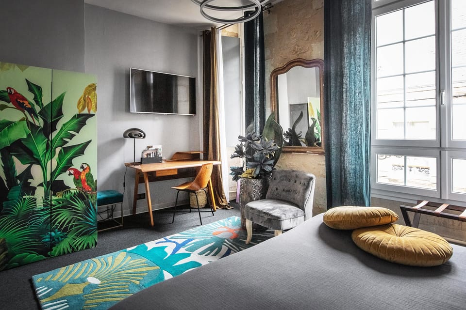 Deluxe Room (Frieda Khalo) | Minibar, in-room safe, individually decorated, individually furnished