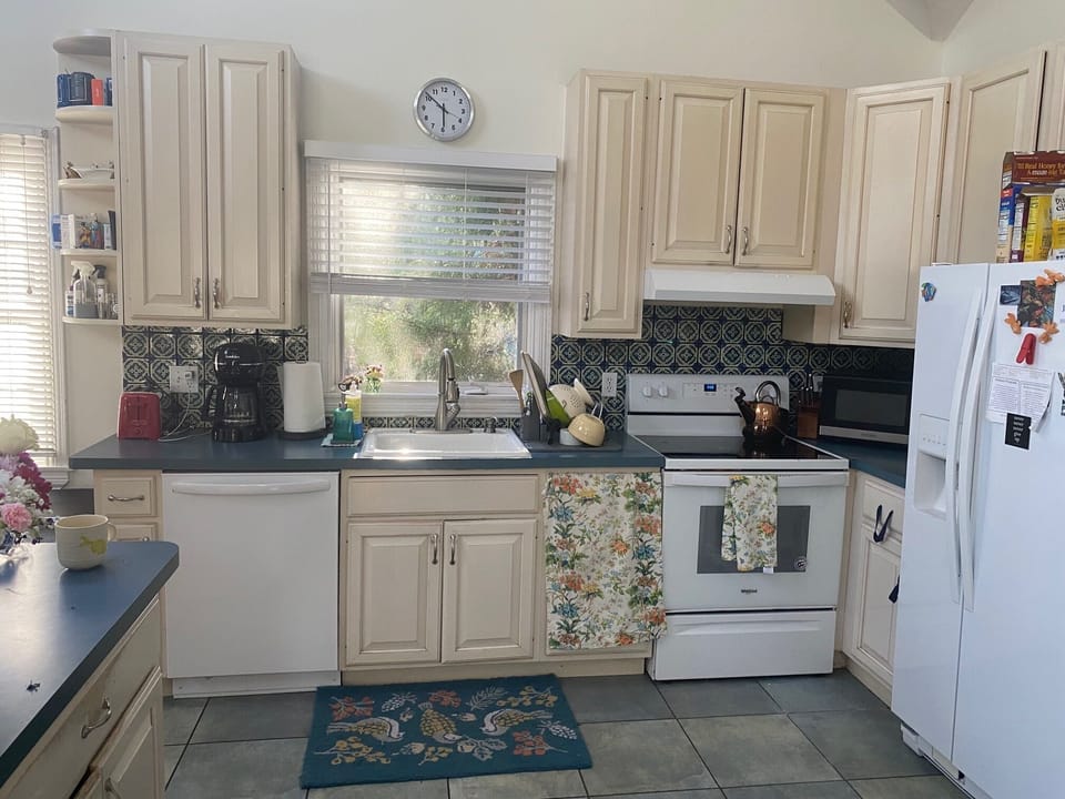 Well equipped kitchen