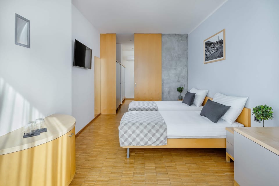 Standard Twin Room | In-room safe, blackout drapes, iron/ironing board (on request)