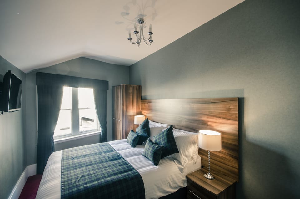 Standard Double Room | Desk, iron/ironing board, free WiFi, bed sheets