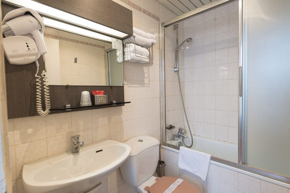 Hair dryer, towels